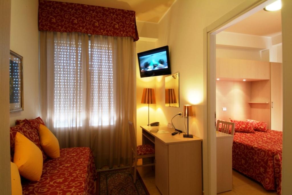 בלריה-איגאה מרינה Hotel Mimosa מראה חיצוני תמונה