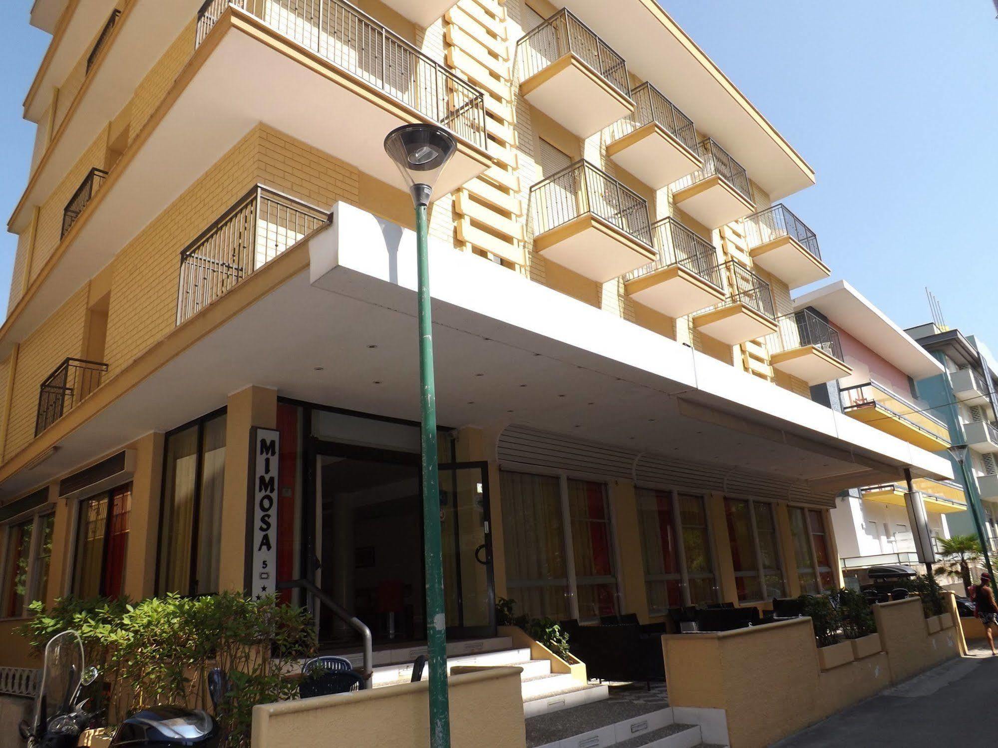 בלריה-איגאה מרינה Hotel Mimosa מראה חיצוני תמונה