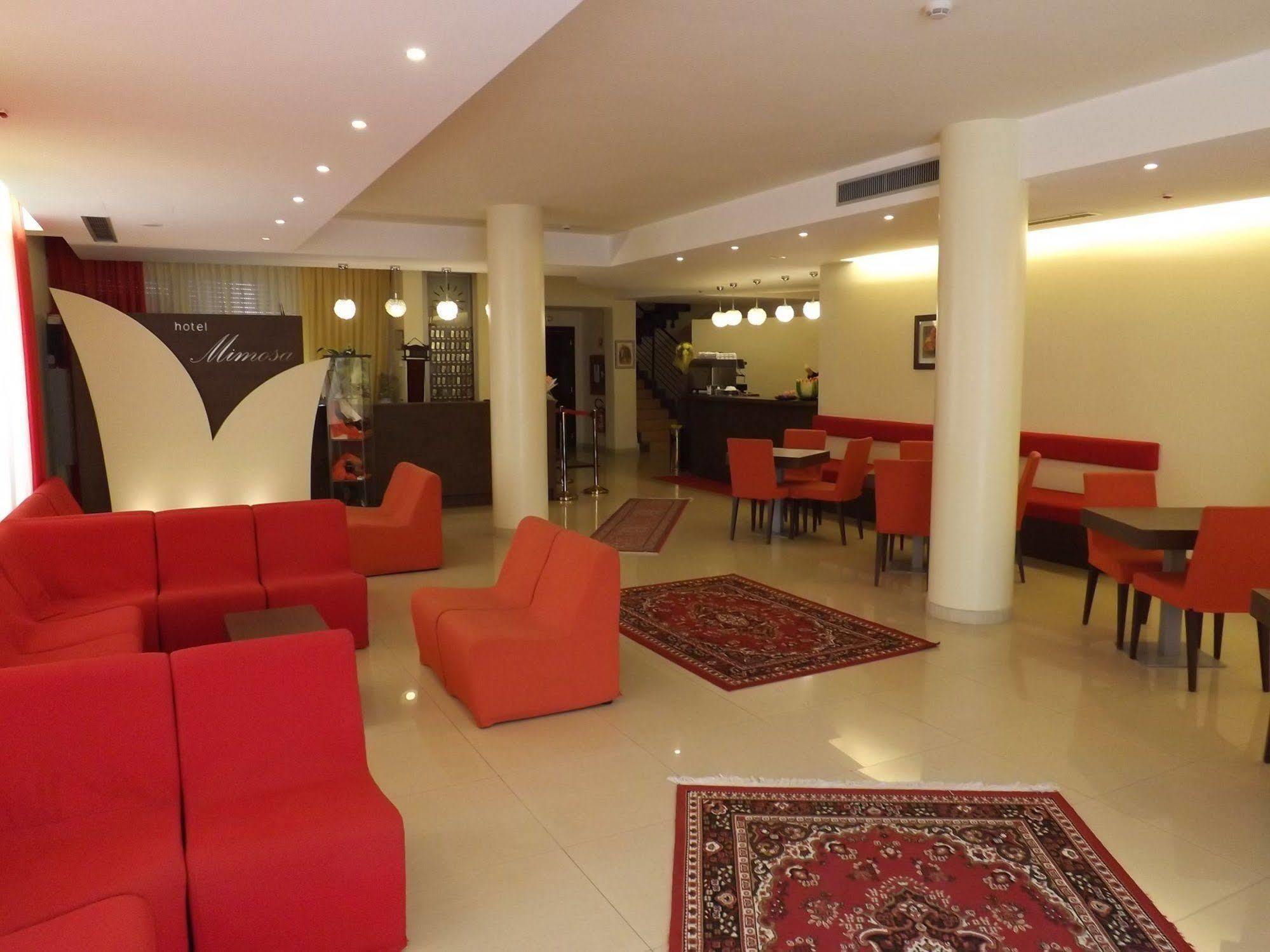בלריה-איגאה מרינה Hotel Mimosa מראה חיצוני תמונה